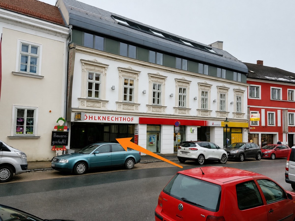 Eingang von der Prager Straße in die Öhlknechthof-Passage mit Richtungspfeil